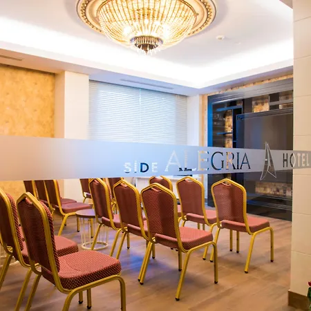 Alegria & (adults Only) סייד